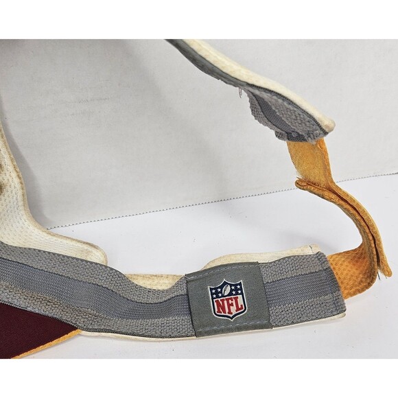Game Worn New Era NFL On Field Training Visor - Washington Redskins Read - Picture 6 of 7